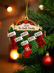 Décoration de Noël personnalisée de bas de Noël de famille avec 2 à 8 noms personnalisés. Décoration festive de vacances 2025, cadeau souvenir pour les parents, grands-parents, amis. Parfait pour le sapin de Noël, la décoration de la maison, ornement personnalisé pour les rassemblements en famille - Multicolore - Voir 14
