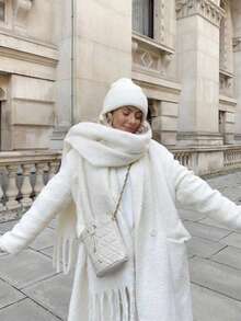 1pc Women's New Fluffy Tassel Scarf, Warm And Comfortable, Windproof, Suitable For Outdoor Activities, Versatile For Daily Wear, Autumn/Winter