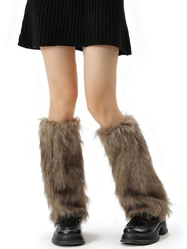 1 par de protetores de pernas femininos de pelúcia - textura supermacia e fofa, tom bege neutro, adequados para festas de maquiagem, sessões fotográficas, apresentações - protetores de pernas fáceis de usar para eventos temáticos e de moda, estilo estético, design