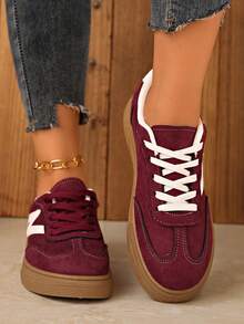 Women's Casual Yellow Sneakers, Comfortable Flat Casual Shoes, Breathable Walking Shoes, Fashionable Breathable Shoes - Red - View 2