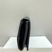 Classic Color Combination, Simple Yet Elegant. Textured Leather, Exquisite Details, Can Hold Daily Essentials, And Can Also Hold Fashionable Attitude. It Is An Excellent Item For Enhancing Your Dressing Style~