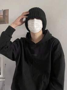 1顶宽松针织加厚保暖带耳罩帽，男女通用冬季服装