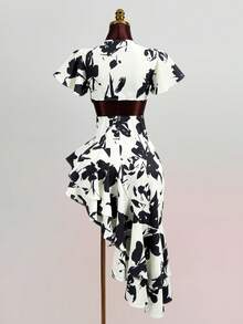 Elegant Women's Printed Medium Length Dress, V-Neck Short Sleeved Design, Asymmetrical Ruffle Edges And Wrap Details, Suitable For Garden Parties, Brunch Dates, Vacation Photography, Wedding Guests Or Holiday Celebrations