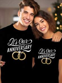 [Camisetas conmemorativas a juego] Camisetas conmemorativas a juego para parejas - Impresión "Es nuestro aniversario" con diseño de anillos entrelazados, patrón geométrico blanco y dorado, camisetas casuales de cuello redondo lavables a máquina para él y ella, regalo perfecto para celebraciones de bodas, citas y uso diario, ropa romántica, camiseta de ajuste relajado, tela de fácil cuidado, tela cómoda - Mujer 1 pieza - Ver 2