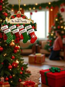 Décoration de Noël personnalisée de bas de Noël de famille avec 2 à 8 noms personnalisés. Décoration festive de vacances 2025, cadeau souvenir pour les parents, grands-parents, amis. Parfait pour le sapin de Noël, la décoration de la maison, ornement personnalisé pour les rassemblements en famille - Multicolore - Voir 7