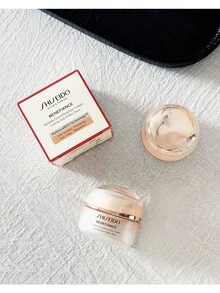 Shiseido BENEFIANCE Wrinkle Smoothing Eye Cream N | 15ml, Reduces Fine Lines & Firming Eye Area - Light Yellow - View 5