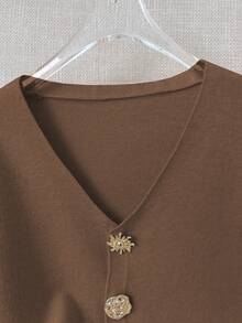 Top vintage pentru femei, culoare solidă, cu decolteu în V, asimetric, cu nasturi metalici, mânecă lungă, pulover elegant la modă, cu tiv despicat, casual, toamnă/iarnă - Maro - Vizualizare 6