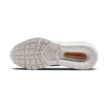 Nike Air Max Pulse 女款跑步鞋，轻便缓震，支撑性好，耐穿，通勤健身，复古科技风，百搭休闲鞋，女性必备，高性价比 FD6409-005 - 亞麻棕 - 查看 4