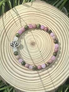 6毫米莲花脉轮手链，镶嵌玫瑰石英、蔷薇辉石和红绿石——天然宝石珠象征着繁荣与爱情。这款优雅的饰品非常适合日常佩戴，是一件波西米亚风格的灵性珠宝，也是送给爱人的华丽水晶礼物。 - 彩色 - 查看 2