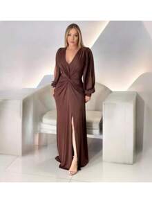 Long Sleeve Dress With Fluity Slit And V-Neckline - 鏽棕色 - 查看 2