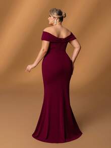 Faeriesty Mosy Plus Stunning Plus Size One-Shoulder Mermaid Mother Of The Bride Dress With 3D Floral Embellishment – Elegant Choice For Formal Weddings, Upscale Evening Receptions, Grand Banquet Dinners, Luxurious Anniversary Celebrations, Sophisticated Charity Galas - Burgundy - View 3