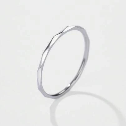 日韩风时尚简约细钻女士不锈钢戒指厂家批发适合日常佩戴