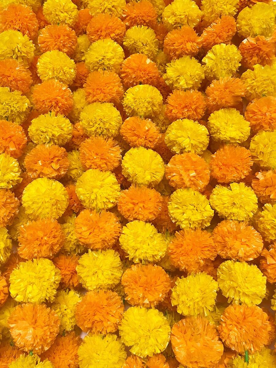 1 pieza/2 piezas/3 piezas/4 piezas Guirnalda de caléndula para decoración, 5 pies de largos hilos artificiales de flores de caléndula amarillas y naranjas para decoración del hogar para Diwali, Pooja, Día de los Muertos, bodas y eventos navideños