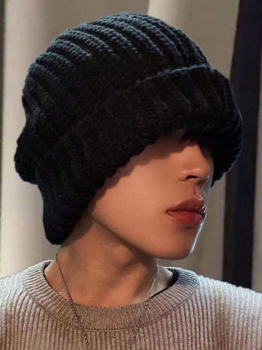 1顶宽松针织加厚保暖带耳罩帽，男女通用冬季服装