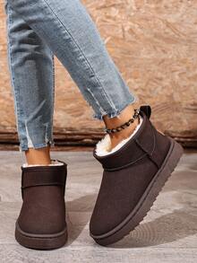 Modne buty damskie w jednolitym kolorze z grubą podeszwą, trampki na platformie, buty do chodzenia na świeżym powietrzu, uniwersalne buty materiałowe, ciepłe krótkie buty z podszewką, futrzane buty, minimalistyczne, duże, brązowe śniegowce w kolorze kawy, wsuwane buty na święta, futrzane buty