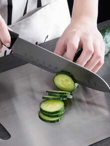 Silver Sleek Stainless Steel Chopping Board, Silver Chopping Block For Kitchen, Reversible Prep Station For Kitchen, Ideal For Raw Meat, Poultry, Fish, Resists Odors & Stains, Rust-Resistant, Minimalist Design, Butcher Block Alternative, Surface For Meat, Vegetables, Fruit, Modern Kitchen Essential, Easy To Clean With Water Kitchen Cutting Tool Set Can Be Used As Pizza Tray, Cheese Board, Platter, Bread And Biscuit Board - 彩色 - 查看 2