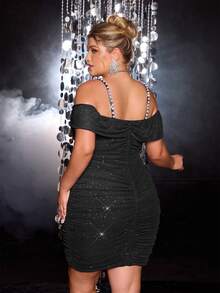 Plus Size Women's Purple Elastic Mesh Glitter Bodycon Cold-Shoulder Ruched Pearl Strap Party Cocktail Dress, Eye-Catching Women's Fashion, Perfect For Romantic Nights And Special Occasions