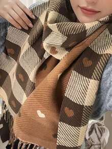 1-Piece Women's Vintage Plaid Heart-Shaped Scarf Set - Thick And Warm, With Contrasting Black And Brown Colors. A Versatile And Fashionable Neck Scarf Perfect For Daily Commuting, The Office, And Social Gatherings. A Must-Have Autumn And Winter Accessory And A Scarf.