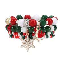 圣诞串饰手链 4 件套 - 可爱的节日圣诞老人、驯鹿、手套吊坠，带仿珍珠电镀时尚首饰，适合女性完美的圣诞礼物或节日庆祝配饰、节日珠宝配饰