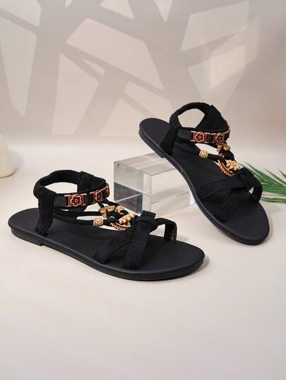 1双复古花卉装饰绒面革尖头平底凉鞋，波西米亚风格，适合青少年夏季/度假穿着