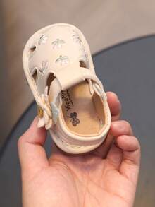 Summer Baby Girls Floral Hollow Out Squeaky Sandals, Cute Soft Bottom Infant Squeaky Shoes That Make Sound, Toddler Walking Shoes For Spring & Autumn