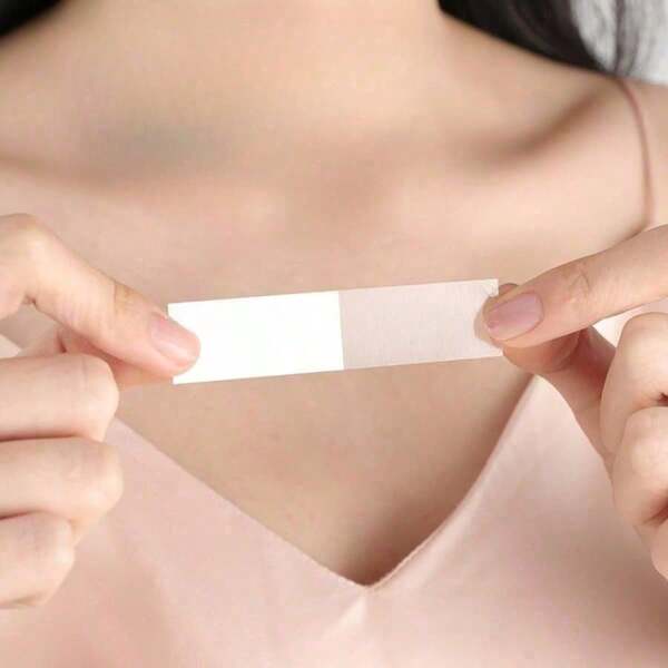 شريط موضة غير مرئي لاصق ثنائي الوجه للقمصان والملابس الداخلية، منظم ملابس داخلية خالي من الغرز، غطاء لأشرطة الحمالات ذات اللون الواحد، اكسسوارات ملابس داخلية، لاصق للبشرة