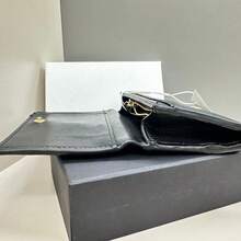 Classic Color Combination, Simple Yet Elegant. Textured Leather, Exquisite Details, Can Hold Daily Essentials, And Can Also Hold Fashionable Attitude. It Is An Excellent Item For Enhancing Your Dressing Style~