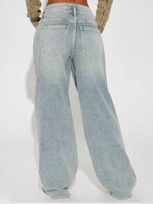 Women's Retro Boyfriend Style Light Blue Denim Straight Leg Jeans, Button Design, Casual Wide Leg Jeans, Fashion For Spring/Summer - Light Wash - View 5