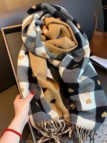 1-Piece Women's Vintage Plaid Heart-Shaped Scarf Set - Thick And Warm, With Contrasting Black And Brown Colors. A Versatile And Fashionable Neck Scarf Perfect For Daily Commuting, The Office, And Social Gatherings. A Must-Have Autumn And Winter Accessory And A Scarf.