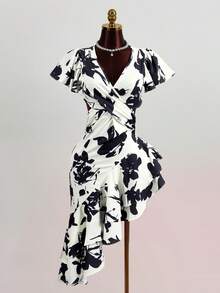 Elegant Women's Printed Medium Length Dress, V-Neck Short Sleeved Design, Asymmetrical Ruffle Edges And Wrap Details, Suitable For Garden Parties, Brunch Dates, Vacation Photography, Wedding Guests Or Holiday Celebrations
