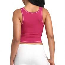 Camiseta de tirantes acanalada para mujer con acolchado, top de entrenamiento de cuello cuadrado, top corto ajustado, camiseta básica de tipo cami - Rosa baya - Ver 4
