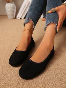 Classic Round Toe Flat Women's Shoes, Plus Size Version 36-43, Thickened Forefoot Protects Feet, Optimized Heel Design Prevents Slipping, Soft Fabric Material And Cushioned Insole For Comfortable Wear