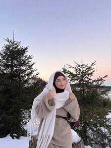 1pc Women's New Fluffy Tassel Scarf, Warm And Comfortable, Windproof, Suitable For Outdoor Activities, Versatile For Daily Wear, Autumn/Winter