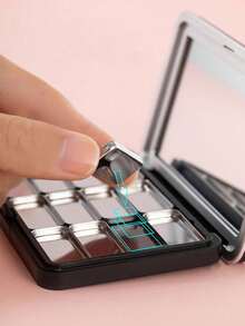 空盘粉状腮红彩妆盘，磁吸式可填充眼影唇膏收纳盒，带镜子，DIY彩妆压制，旅行便携收纳盒，专业化妆师套装，腮红、颜料和散粉自由组合，完美适用于化妆师、DIY爱好者和美妆博主，彩妆，平价，房间装饰，梳妆台，旅行，卧室，化妆配件，赠品，旅行，廉价好物，旅行必备 - 彩色 - 查看 4