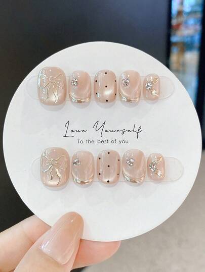 10pcs/Set Summer Kawaii Short Round Press On Nails - Japanese Sweet Style Square Shape With Shell Accents, Beach Holiday Design, Internet Celebrity Viral Fake Nails For Back To School & July Nail Art