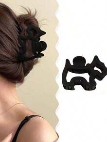 1pc Plastic Dog Paw Grip Hair Clip For Ladies - Simple And Fashionable Side Hair Accessory Fall Winter Claw Clip Hair Accessories For Women For Vacation Outfits Woman Elegant Hair Clutch