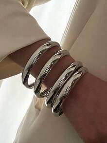 4pcs Exaggerated Minimalist Vintage Coin Thick Bangle Bracelet Set, Fashion Simple Elegant Retro Design, Suitable For Holiday, Party, Date, Gift, Daily Wear - Silver - View 2