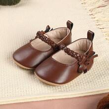 A Pair Of Shoes With Bow Tie And Hook And Loop Design, Flat Shoes Suitable For Spring And Autumn