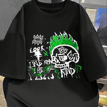 Glowing Green Flame Skull T-Shirt - Bold, Edgy Design With Vibrant Green Flames And A Menacing Skull. Features Chaotic Text Art, Perfect For Rebels. Ideal For Dark Aesthetics Lovers. Pure Cotton Men's Short Sleeve - 黑色 - 查看 2
