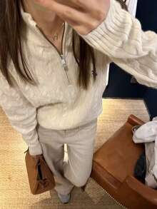 Damski sportowy top w jednolitym kolorze, zapinany na guziki, z długim rękawem, z małym kwiatowym nadrukiem na klatce piersiowej, idealny na jesień i zimę, odpowiedni do uprawiania sportu i aktywności na świeżym powietrzu, sweter damski, na siłownię i do biegania.