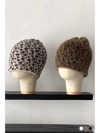 1pc Soft Plush Leopard Print Beanie Hat For Women, Vintage Style Warm Ear Protection Autumn/Winter