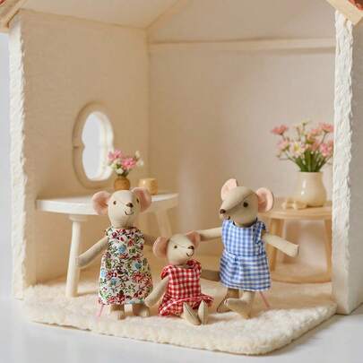 1pc Handmade Wearable Doll Clothes, Mouse Dolls, Little Girl Dolls, Baby Soothing And Sleeping Plush Toys, Children's Fabric Toys, Birthday Doll Gifts, Suitable For Infants, Boys And Girls, Dollhouse People