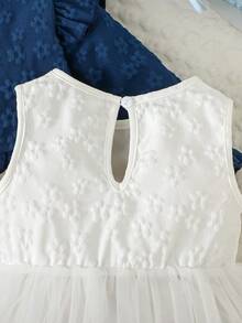 Set de 2 piezas: Chaqueta de cárdigan informal con estampado de copos de nieve y vestido de malla con lazo para niñas bebé - Multicolor - Ver 7