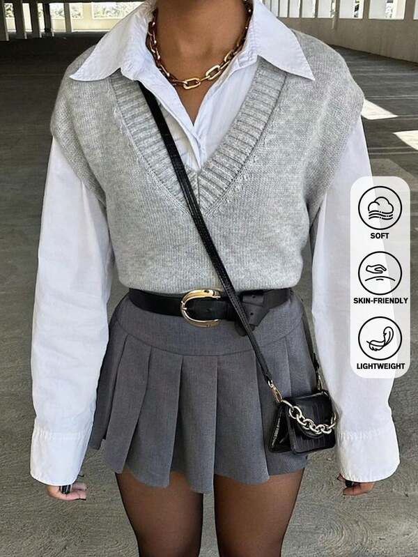 Fall Women Solid V-Neck Knit Vest,Tops For School,Commute, Minimalism, Office Wear,Old Money Style,Women Casual Sleeveless Knit Top