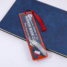 Horror-Themen Papier Lesezeichen, dunkler und mysteriöser Stil, dekoriert mit roten, rosa und lila Quasten, mit schockierendem Text, geeignet zum Markieren von Seiten in Horror-Literatur, um ein immersives Lese-Erlebnis für Horror-Fans zu schaffen