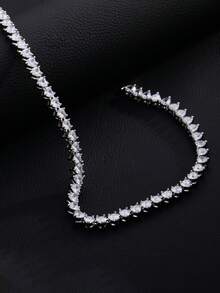 FUNEIA Heart Tennis Necklace For Women | 18" Iced Out Cubic Zirconia Gift | Simulated Diamond Tennis Chain - 銀色 - 查看 2
