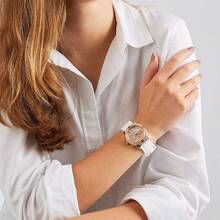 Guess 女士石英表，石英机械，不锈钢表壳，硅胶表带，防水，适合日常聚会等场合 W1098L1 - 玫瑰金+白色錶帶 - 查看 8