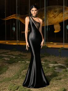 Faeriesty Gorgeous Sleeveless Floor-Length Mermaid Evening Gown With Choker Neckline & Bust Rhinestone Detail In Satin Fabric – Perfect For Formal Parties & Weddings