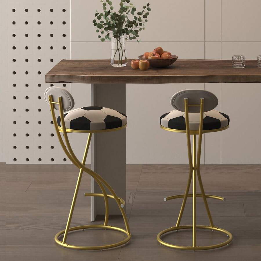 MoolSun Velvet Counter High Bar Stool (2PC), Cushioned Kitchen Chair, Coffee Shop Decorative Chair, Sturdy Metal Frame Design, 220 Pound Capacity Kitchen Island Stool, 220 Pound Capacity Kitchen Island Stool, Suitable For Home Bars/Coffee Shops/Restaurants (Football Patterned Seats, Quick Assembly) - B-金色(足球印花坐凳) - 查看 1