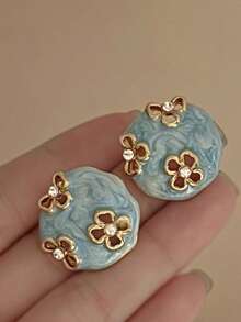 Tropiscape 1 Pair Exquisite French Retro Glazed Floral Exaggerated Earrings, Aphrodite Garden, Niche High-End Vacation Style Earrings, Blue Hollow Flower Stud Earrings